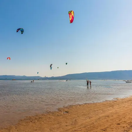 Appartement Three-bedroom In *