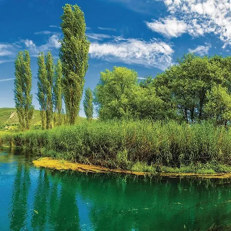 Appartement Three-bedroom In Rogotin