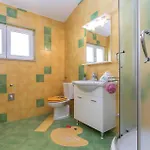 Apartamento Three-bedroom In Rogotin
