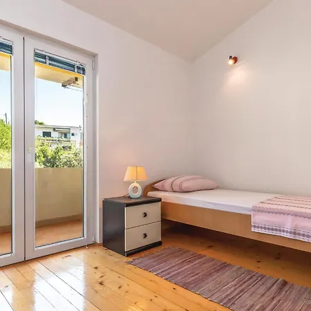 Three-bedroom In Διαμέρισμα Rogotin